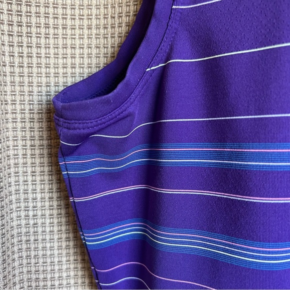 NikeGolf sleeveless Golf Shirt. Size Medium - Picture 7 of 7